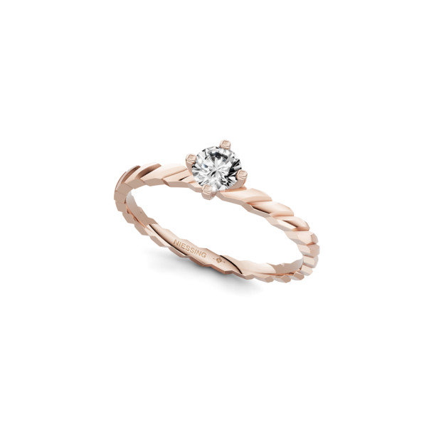         Niessing Woven Love Ring