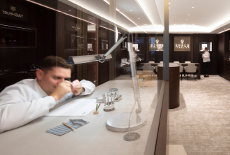 Stellenausschreibung: Uhrmacher bei Juwelier Epple