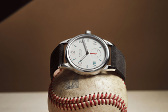 nomos glashuette Club
