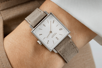 nomos glashuette Tetra