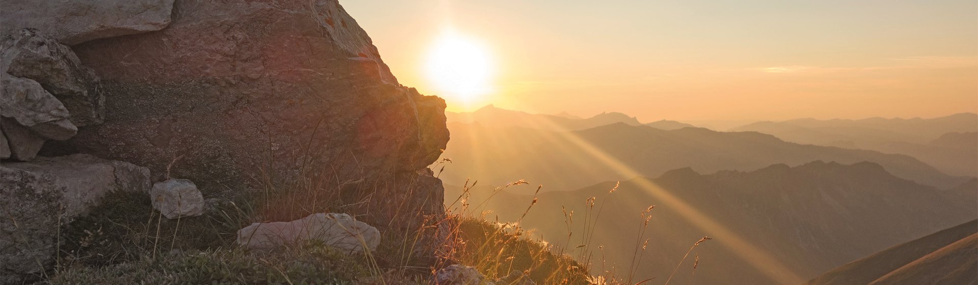 Epple Banner Desk 3840x1120 (2)