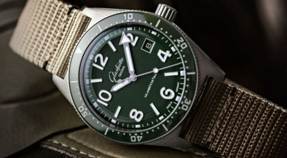 GlashuetteOriginal_Slider_mobil_1280x704px GlashuetteOriginal Slider mobil 1280x704px